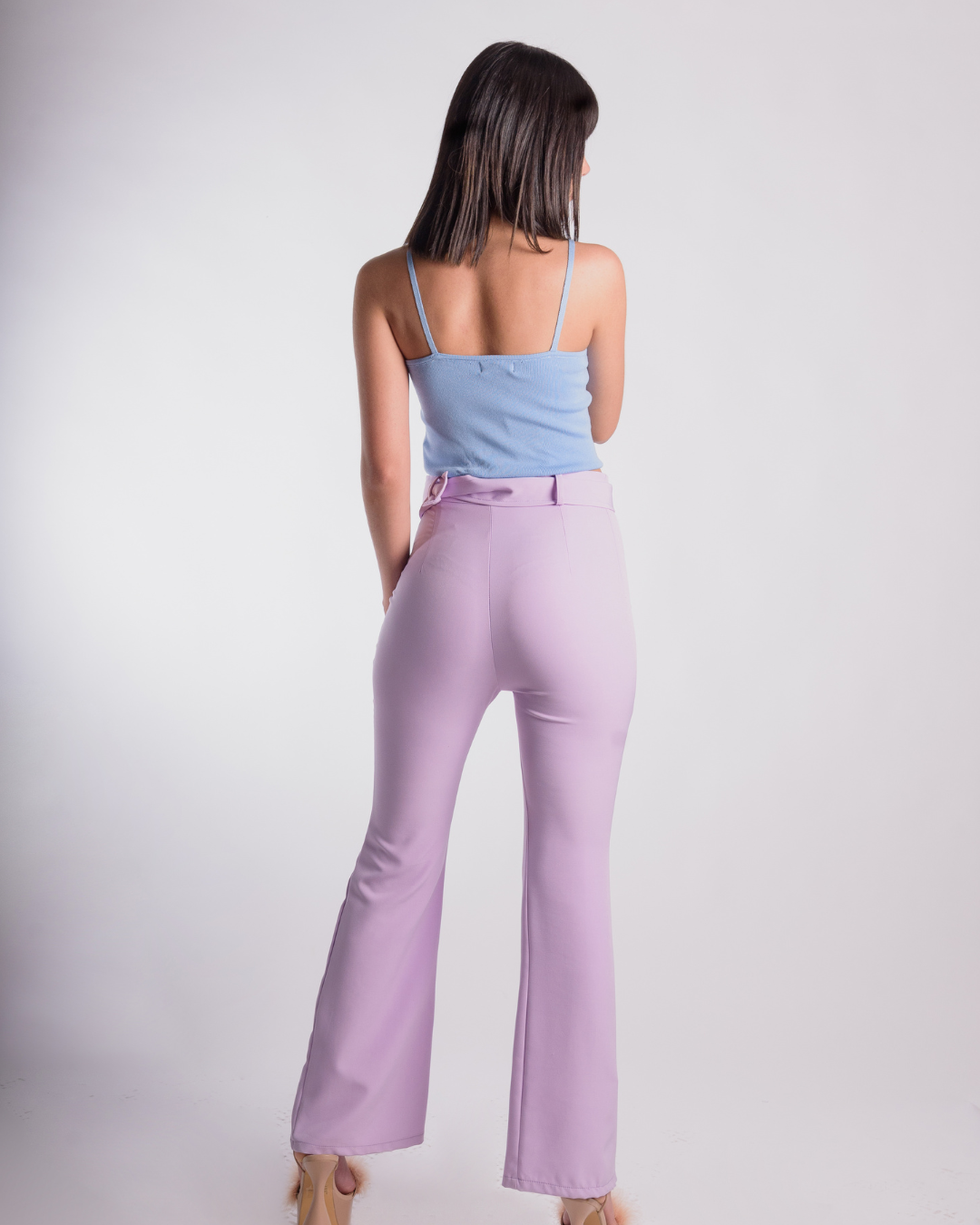 Belt color pants